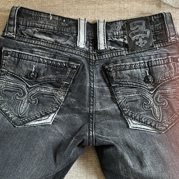 Men’s Rock Revival Jeans - Picture 5 of 5